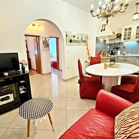 Tempera By The Apartament *